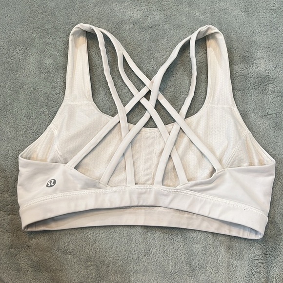 Lululemon sports bra - Picture 2 of 2
